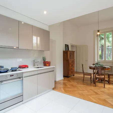 Pensión By @ Locarno Muralto