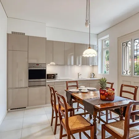 By @ Locarno Muralto