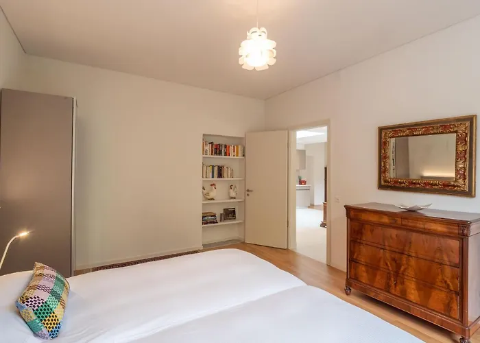 By @ Locarno 招待所 Muralto