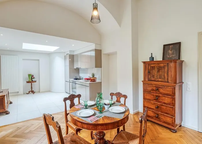 By @ Locarno Pensión