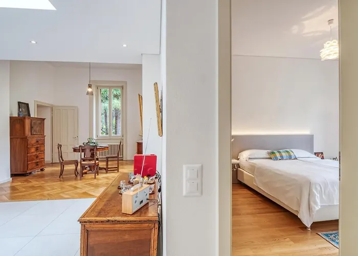 招待所 By @ Locarno Muralto