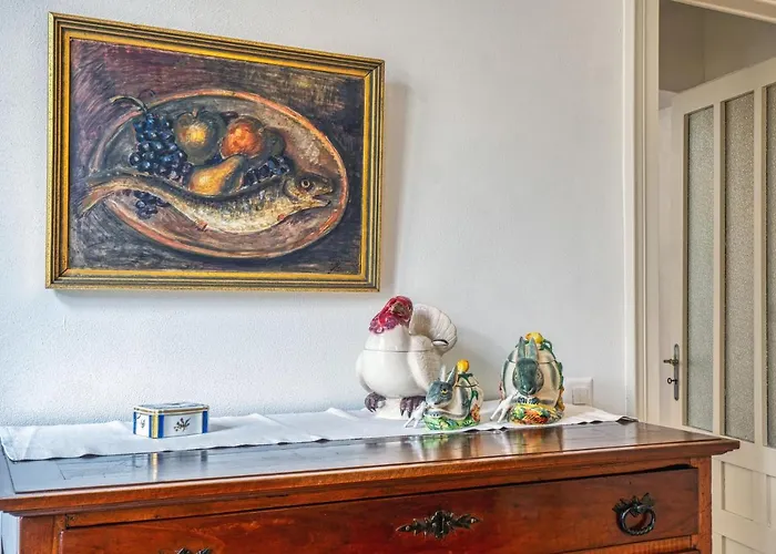 By @ Locarno 招待所 Muralto