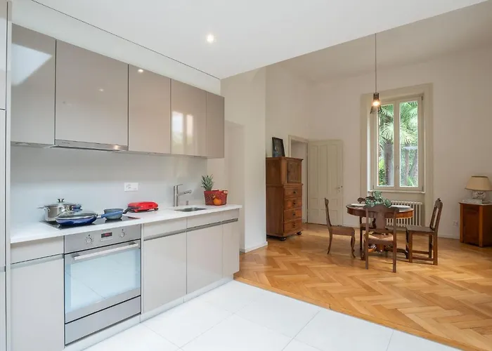 Gasthuis By @ Locarno Muralto