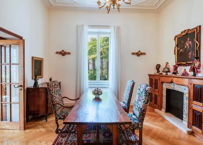 By @ Locarno 게스트하우스