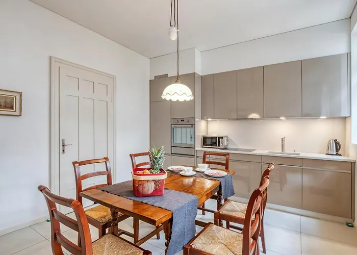 By @ Locarno 게스트하우스