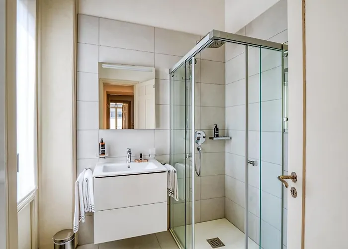 By @ Locarno Konukevi